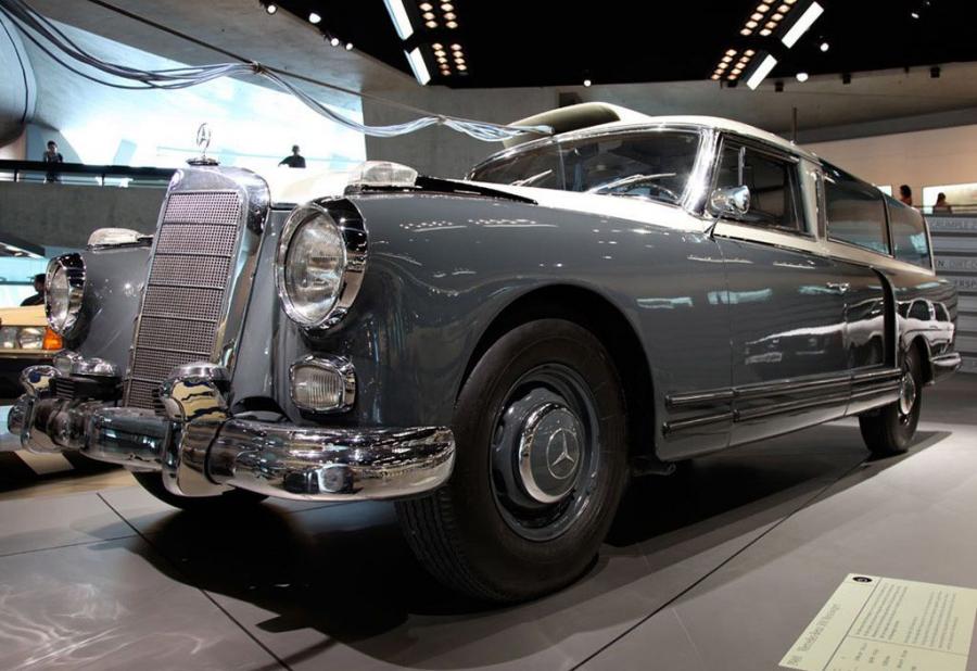  Mercedes-Benz 300 Messwagen 1960 года  (фото 7 из 7)